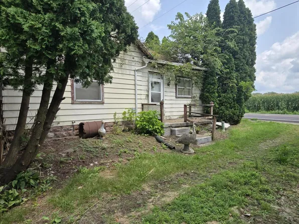 2865 Mechanicsburg Rd, Springfield, OH 45503