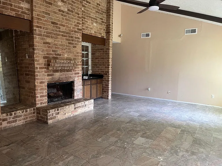 14619 Wind Lawn Dr — Photo 6