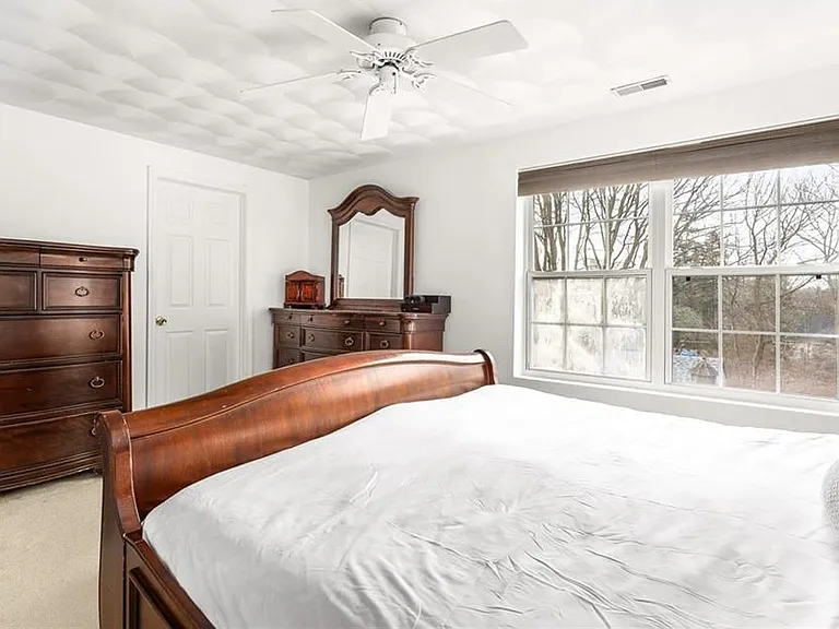 6 Pickering Dr — Photo 21