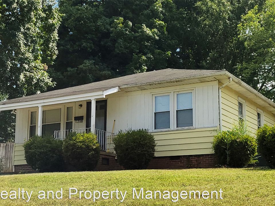 2nd image of 2103 Combs St