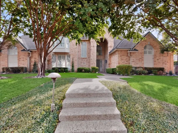 4536 Briar Oaks Cir, Dallas, TX 75287