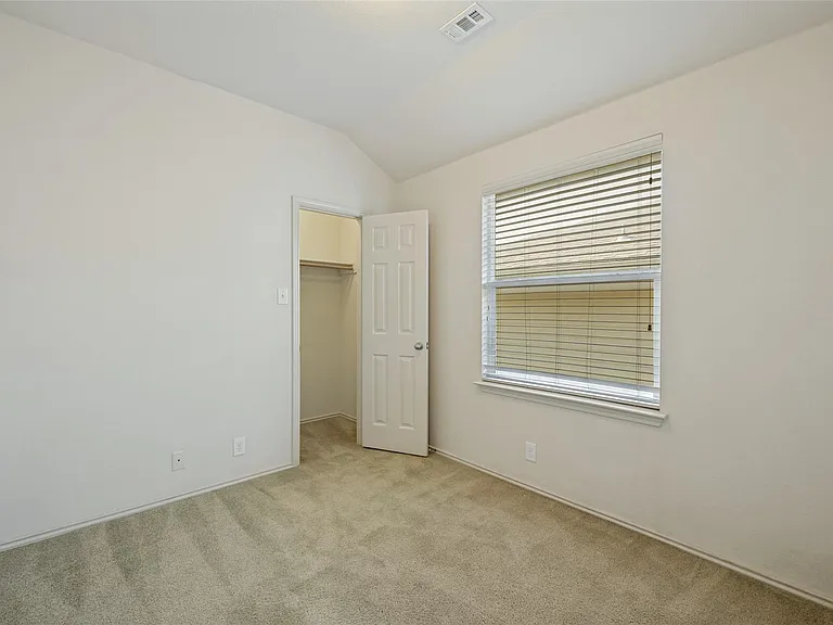 3500 Savage Springs Dr — Photo 9