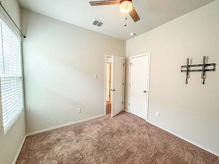 9023 Alvarado Bnd — Photo 28