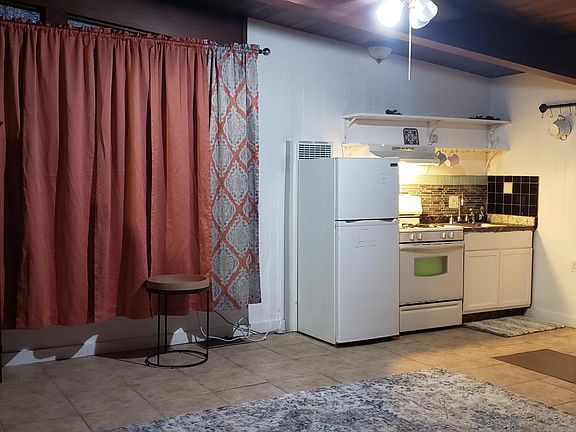 Kitchen/LivingRoom area