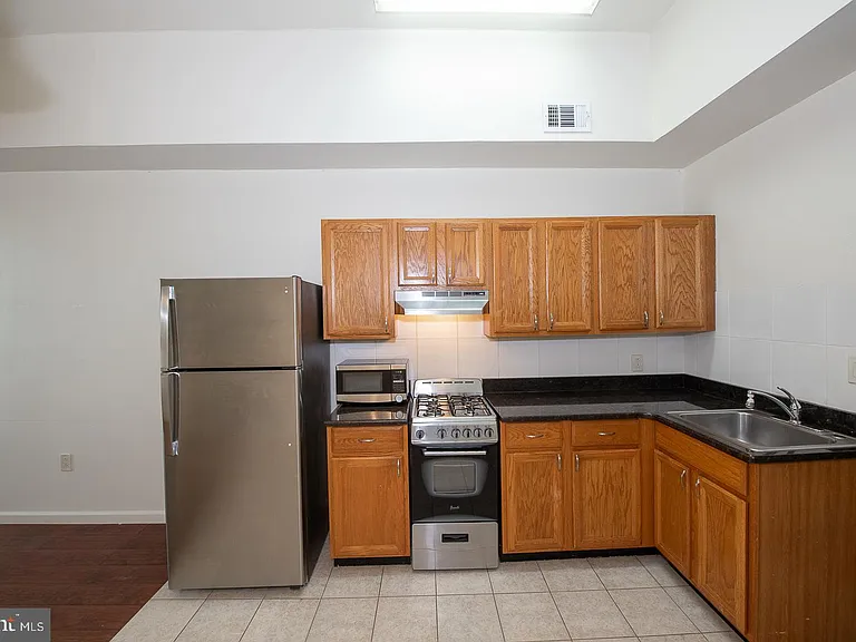 1526 Mount Vernon St #1 — Photo 5