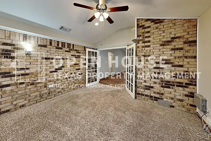 2941 Columbine Dr — Photo 17