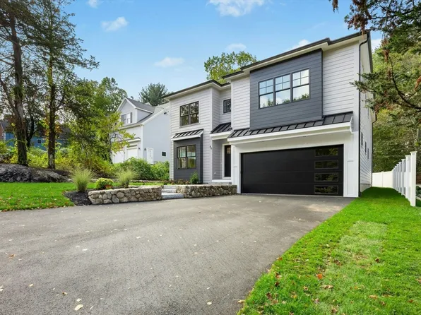 46 Asbury St, Lexington, MA 02421