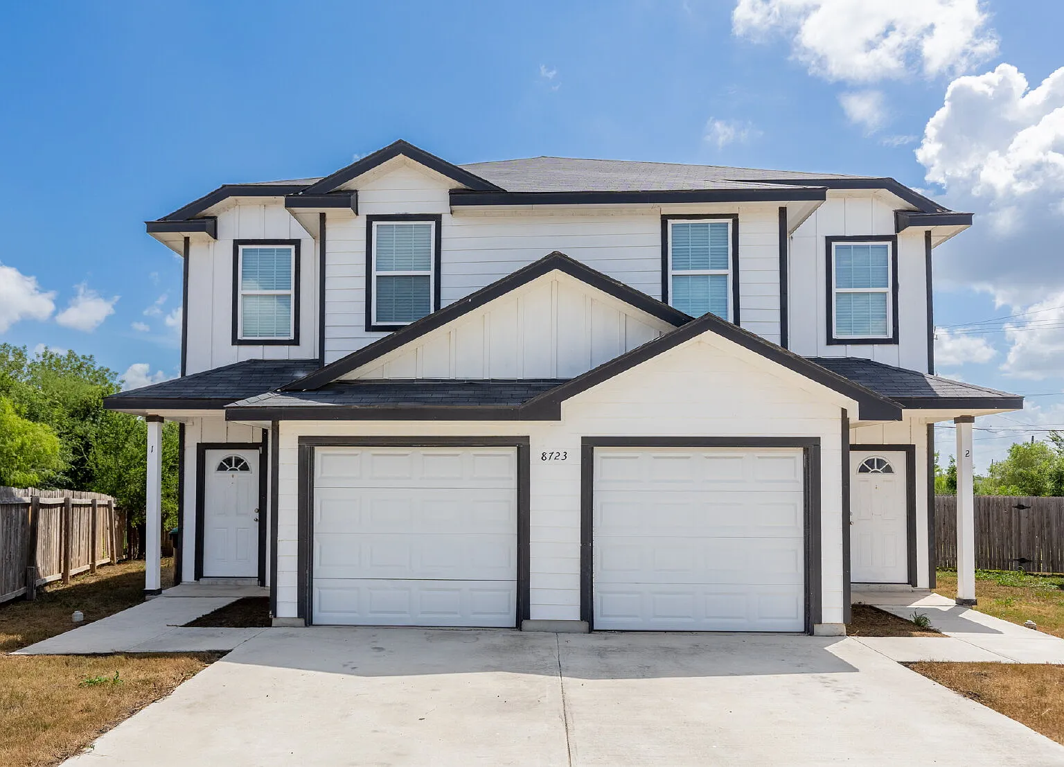 3 bed, 2.5 bath, 1200 sqft, $1,295 — Photo 1