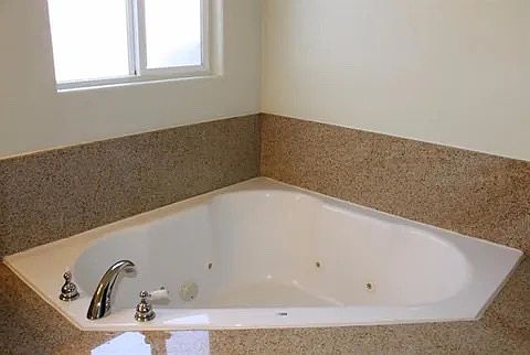5th image of 1301 Scarlet Oak Dr