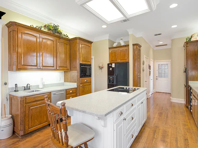 13310 White Tail Dr — Photo 12