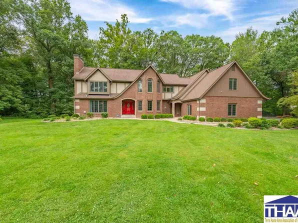10143 Woodland Ct, Terre Haute, IN 47802