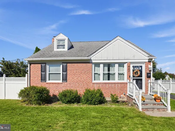 447 Valley View Rd, Springfield, PA 19064