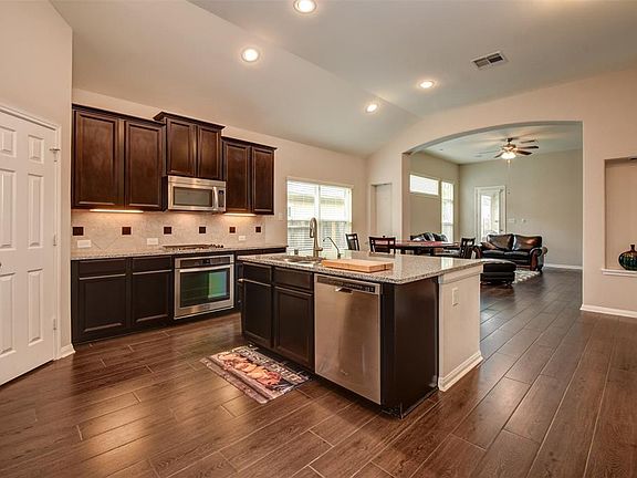 5th image of 14330 Fosters Run Ln