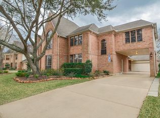 1215 Plantation Dr, Richmond, TX 77406