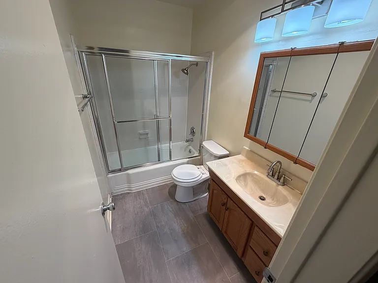 magnolia manor — Photo 14