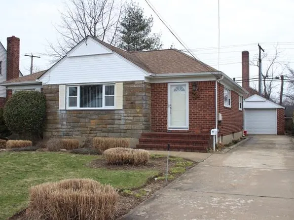 93 Countisbury Ave, Valley Stream, NY 11580