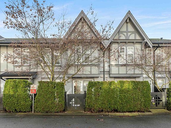 3rd image of 1320 Riley St #8