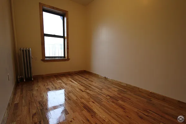 Rented by MySpaceNYC | media 7