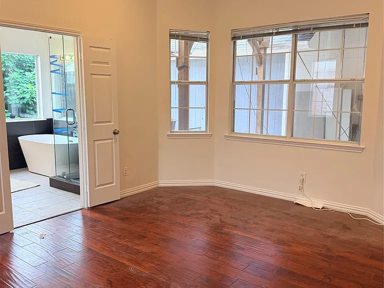 2220 Sky Harbor Dr — Photo 8