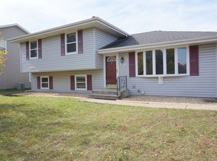 2517 John Bourg Dr, Plainfield, IL