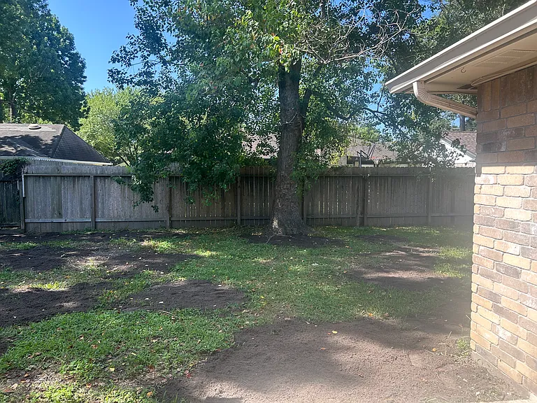 2762 Meandering Trl — Photo 36