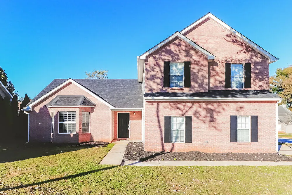 3 bed, 2.5 bath, 2036 sqft, $2,270 — Photo 1