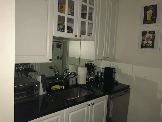 Rented by Shany Landmarks LLC | media 30