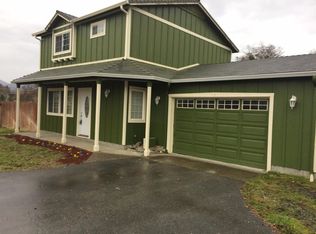 719 SW Laurel St, Grants Pass, OR 97526