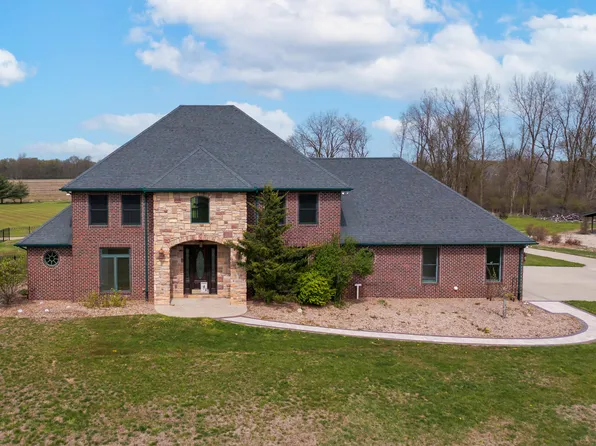 60310 42nd Ave, Bangor, MI 49013