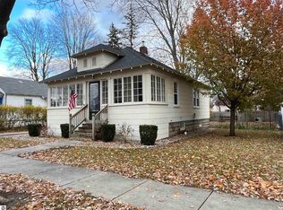 1002 Mill St, Midland, MI 48640