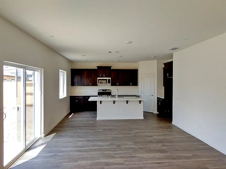 4283 Lasalle Dr — Photo 3