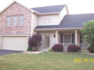 11 Redspire Ct, Bolingbrook, IL 60490