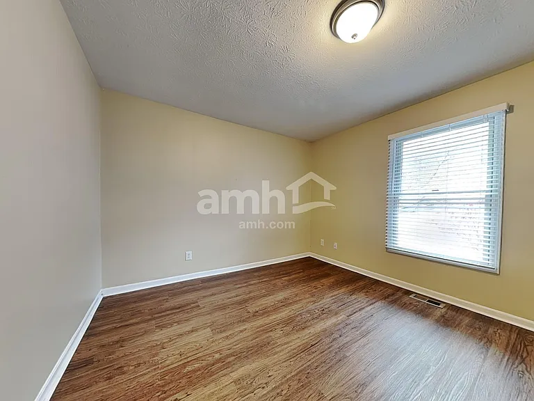 1030 Justin Ridge Way — Photo 11