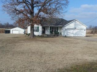 13546 Pierce Ln, Neosho, MO 64850