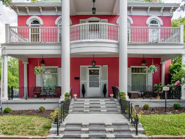 232 W Broadway St, Shelbyville, IN 46176