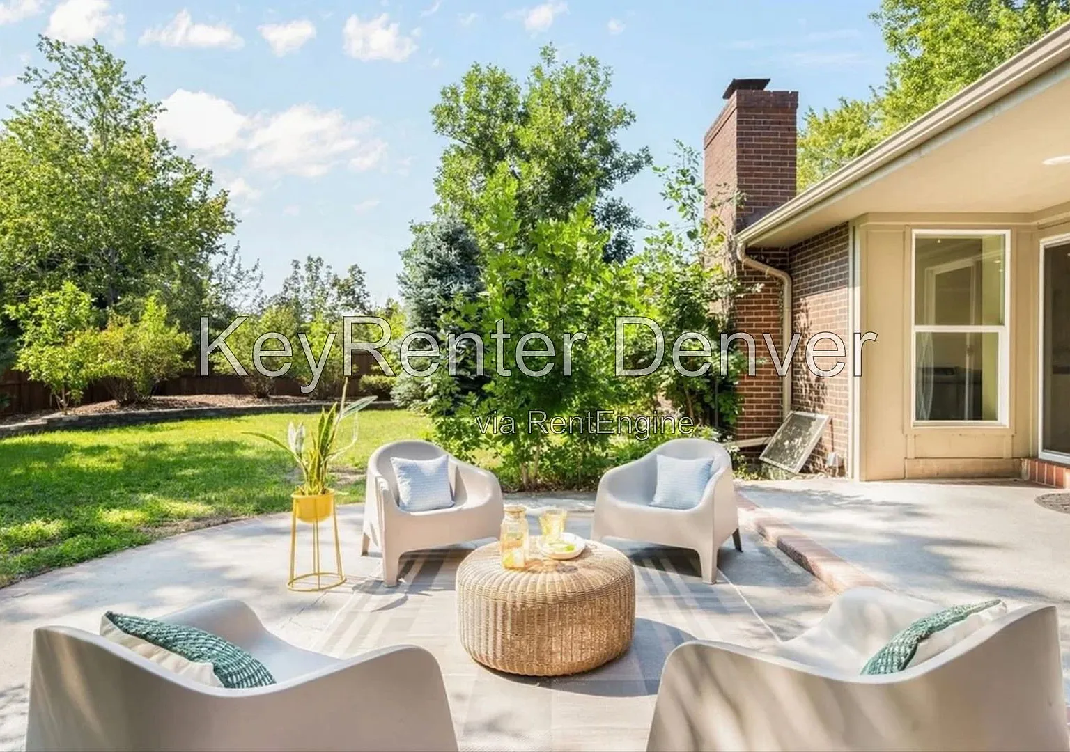 4 bed, 3.0 bath, 3221 sqft, $3,350 — Photo 3