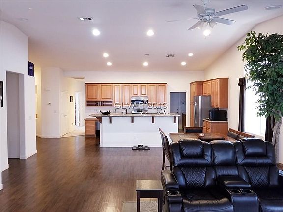 5th image of 9866 Emerald Twilight St