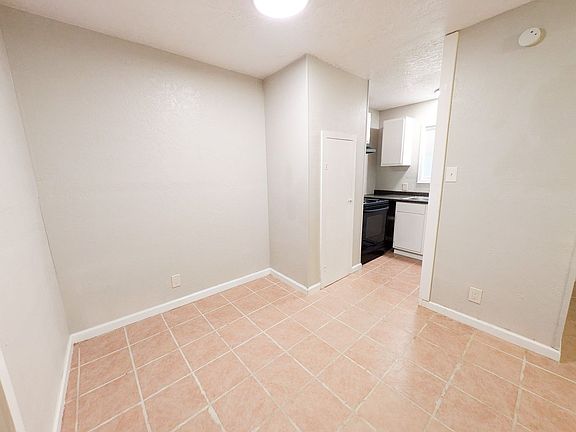 5th image of 650 W Florida St #650791248