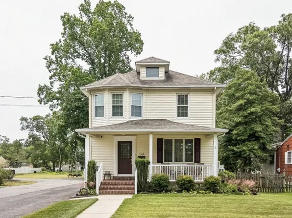 102 S Packard St, Hammonton, NJ 08037