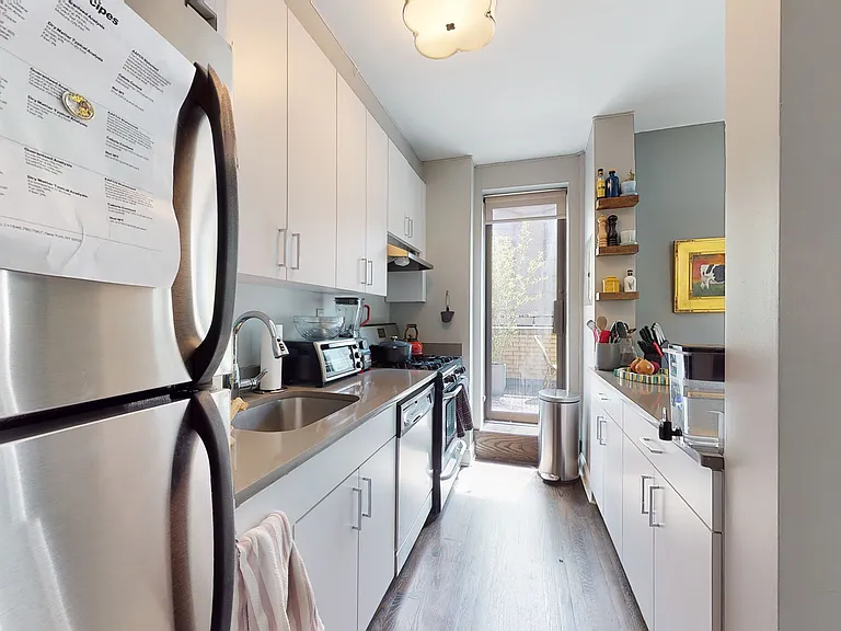 145 W 55th St #13A — Photo 6