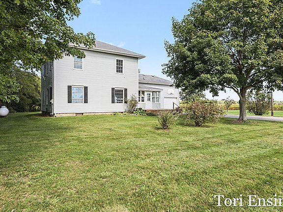 3rd image of 6676 County Farm Rd