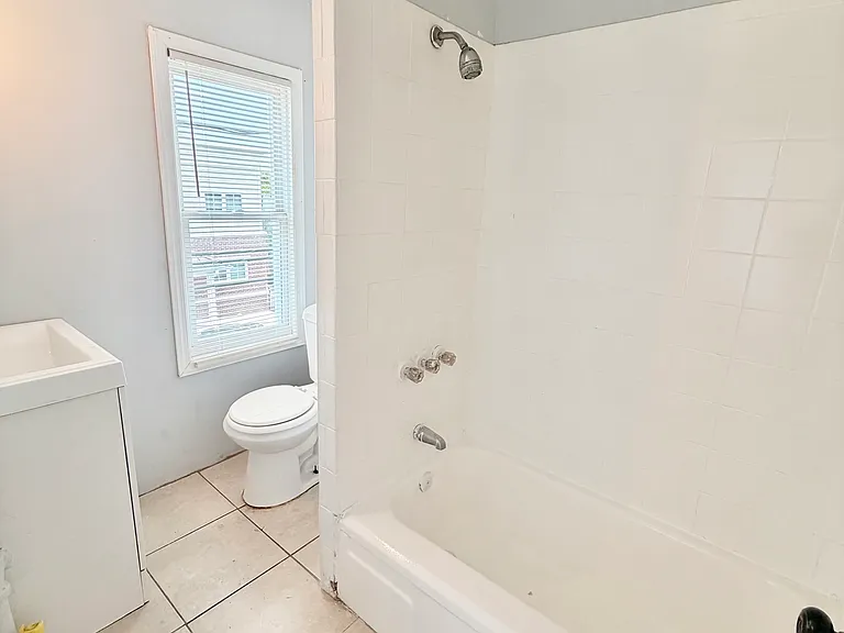 86 Wilson Pl #1A — Photo 11