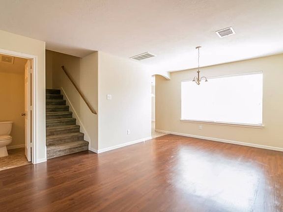 3rd image of 6328 Austinville Dr