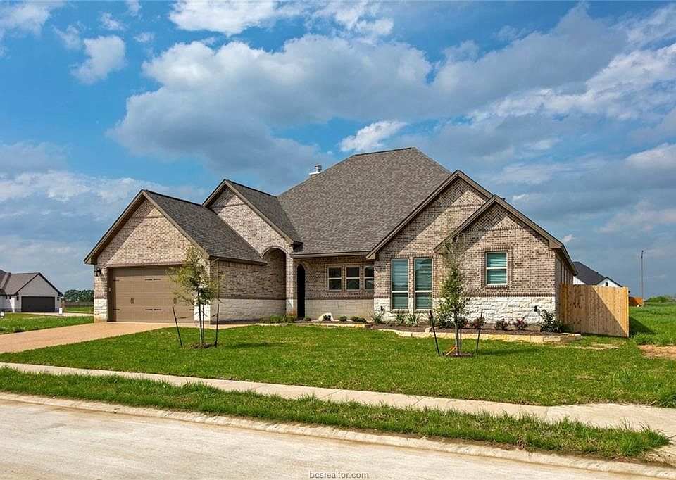 1st image of 1321 Crystal Ln