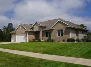 1980 Falcon Rdg, Waterloo, IA 50701