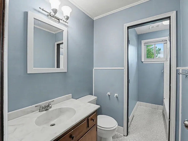 18 Silverstone Cir — Photo 17