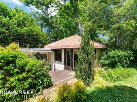 3 Garden Ter, Asheville, NC
