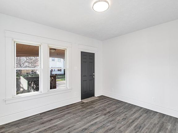 3rd image of 699 Sherman St