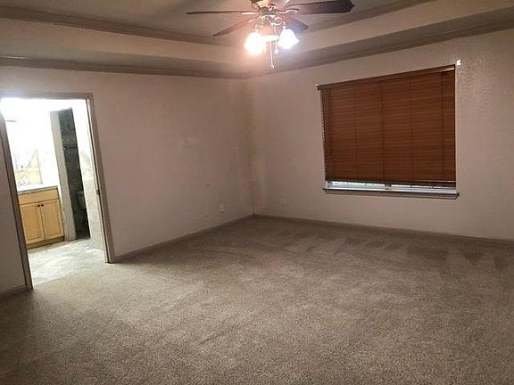 3rd image of 141 Sendero Blvd