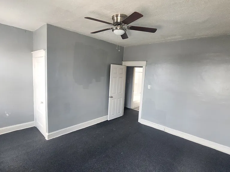 2528 Robb St — Photo 16